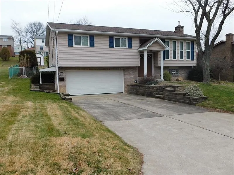 4118 Cambridge Dr photo 1