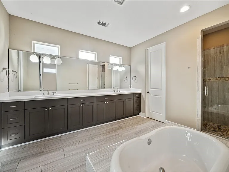 1218 W 23rd St #B — Photo 11