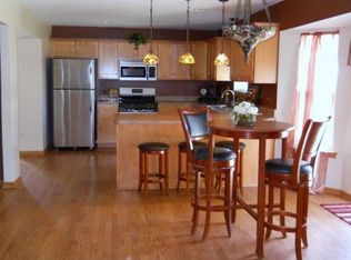 2935 Kingsway Ave, New Lenox, IL 60451