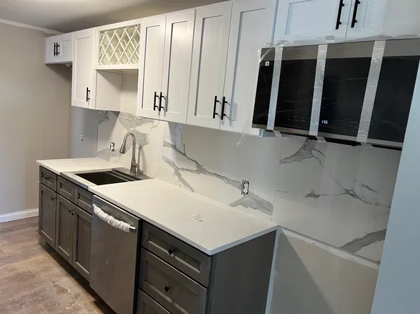 5578 Pershing Ave APT 11, Saint Louis, MO 63112