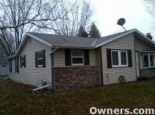 323 W Walnut Dr, Sturgeon Bay, WI 54235