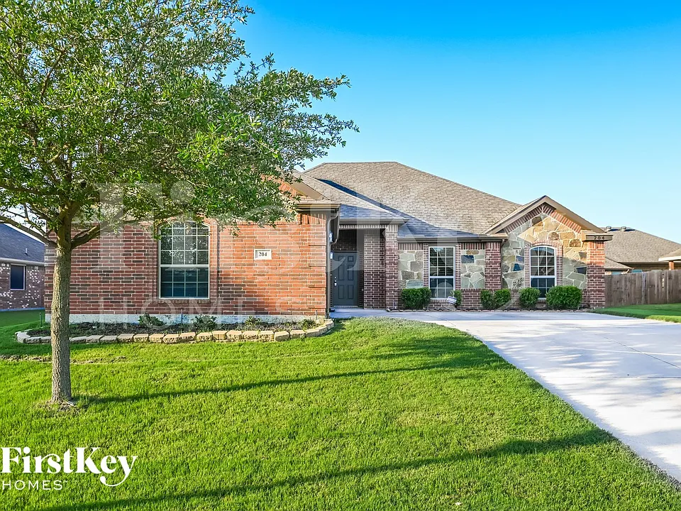 204 Troy Lane Red