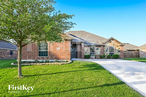 204 Troy Lane Red Photo 1