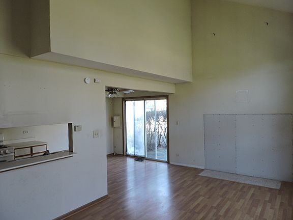 3rd image of 245 Acorn Dr