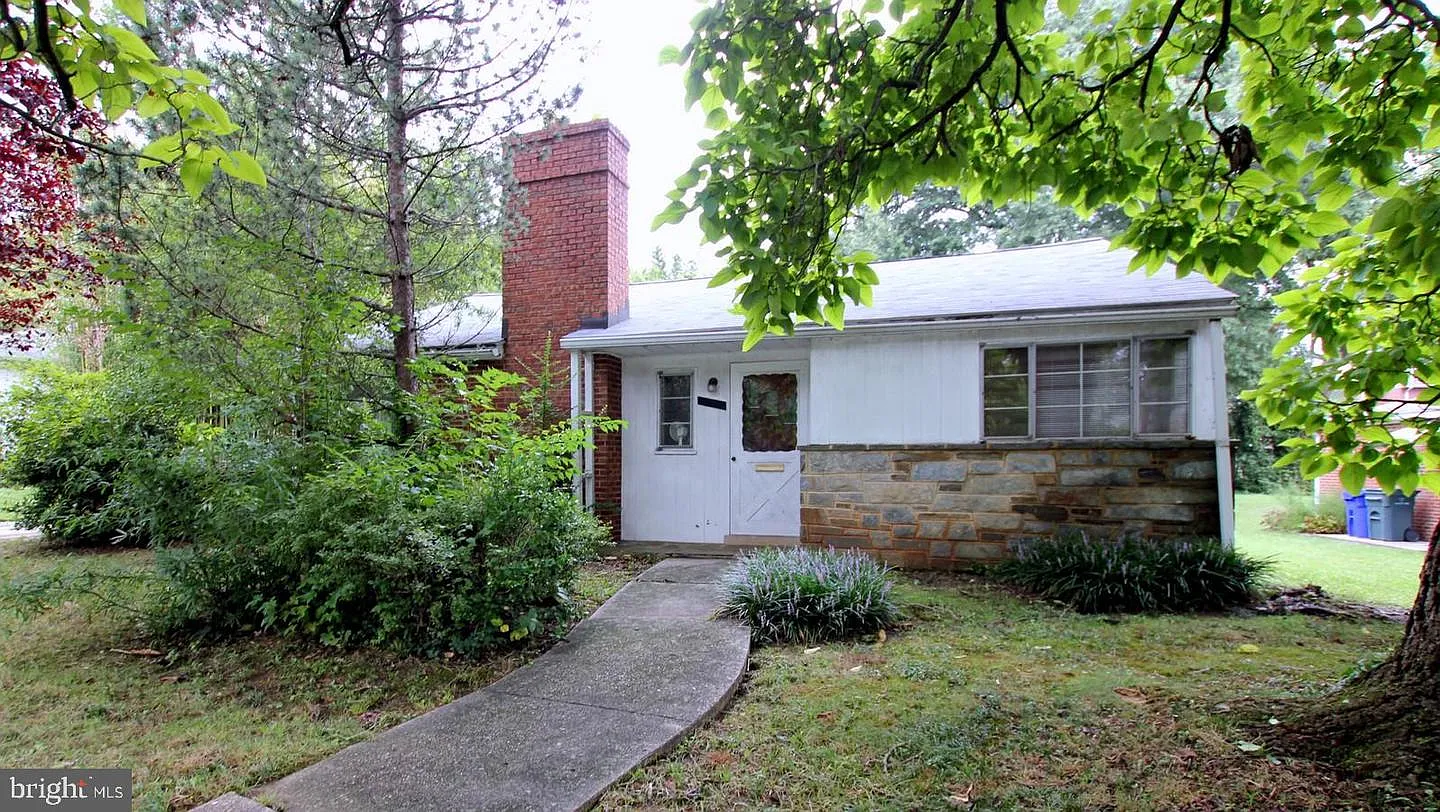 4004 Beechwood Rd photo 1