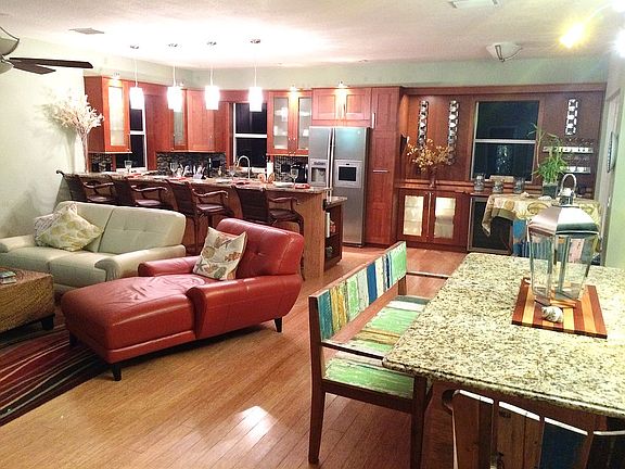4th image of 888 Bonita Ave