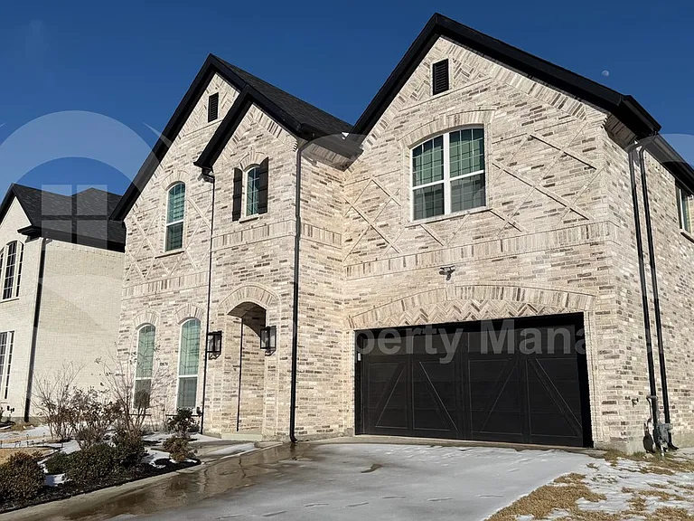 10678 Grayhead Dr — Photo 2
