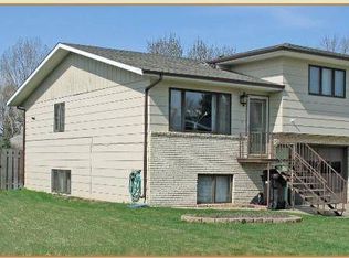 917 E Central Ave, Bismarck, ND 58501