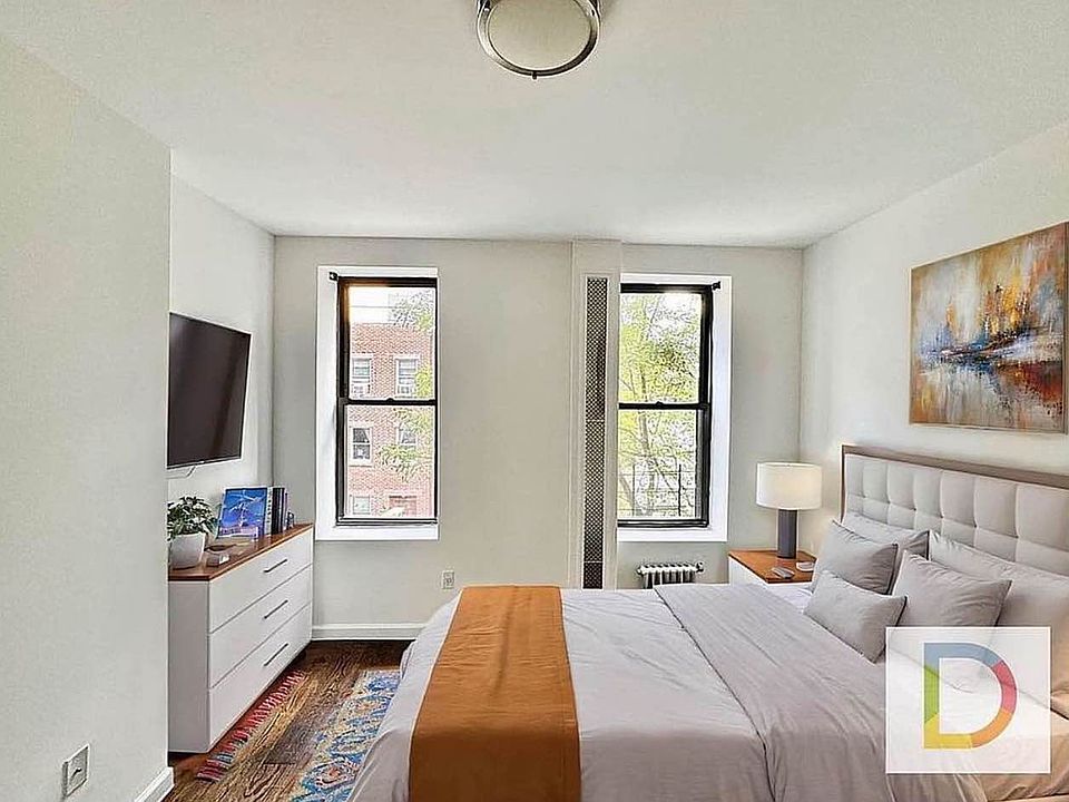 2nd image of 32 Garnet St APT 2L