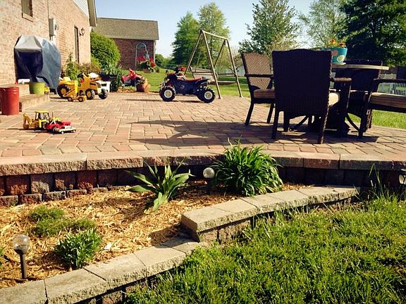 3rd image of 1400 Boxwood Dr
