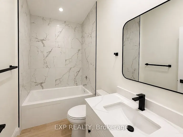 13 Chester St #UPPER — Photo 19