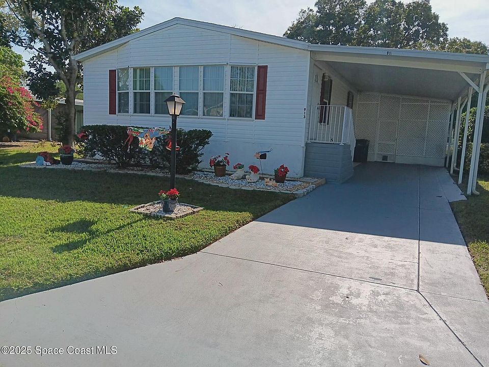 1st image of 913 Sequoia St