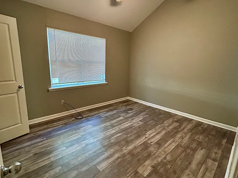 135 Countryview Ln — Photo 12