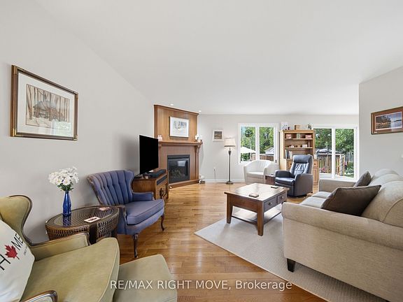 3rd image of 4700 Zachary Cres