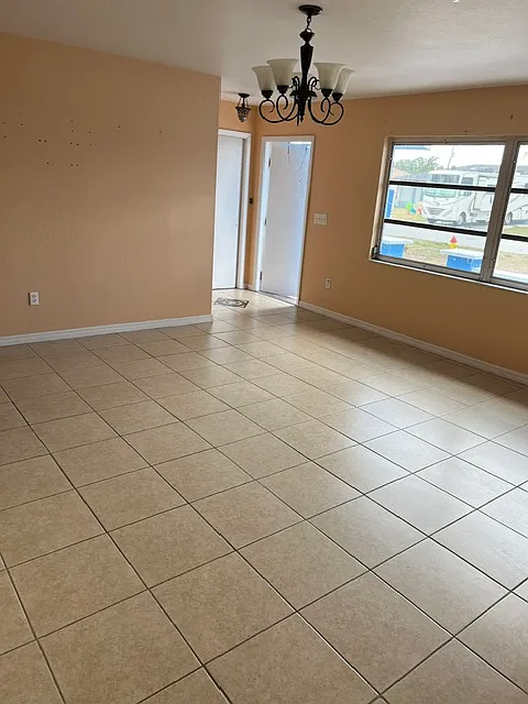 SE 34th St, Cape Coral — Photo 2