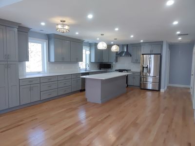 12-12A Meadow Ln, Worcester, MA, 01602