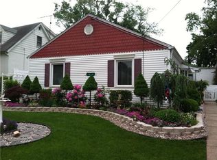 1010 Abbott St, Highland Park, NJ 08904