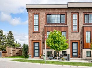 162 SW Greenbriar Way NW, Calgary, AB T3B6J1