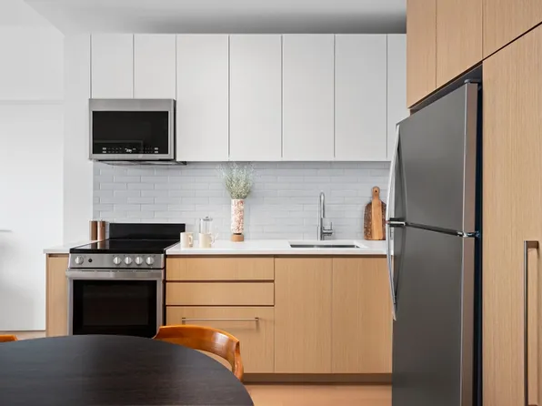 249 Willoughby Avenue image 11 of 28