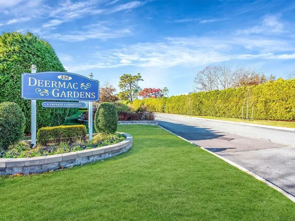 336 Commack Road #17, Deer Park, NY 11729