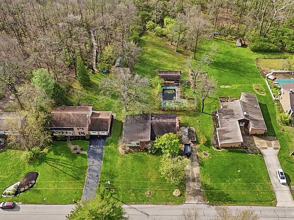 3rd image of 1905 Greenpine Dr