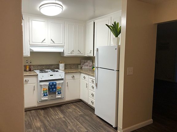 5th image of 1600 Petersen Ave Suite 24