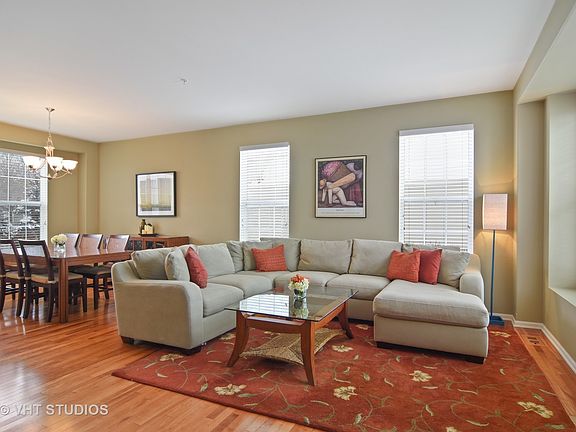 3rd image of 314 Seaton Ct