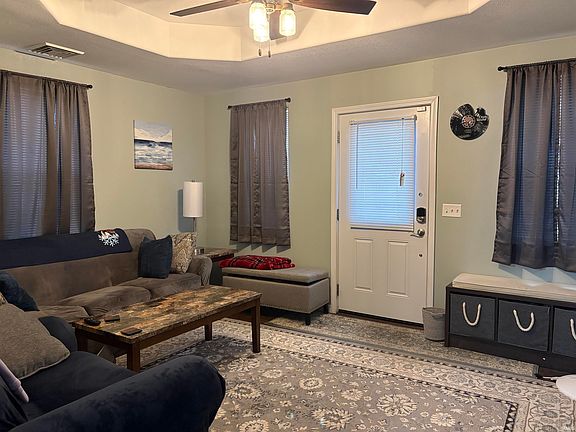 3rd image of 323 Fulton Ave