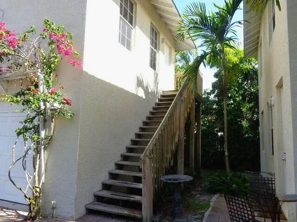 516 NW North River Dr Unit A, Stuart, FL 34994