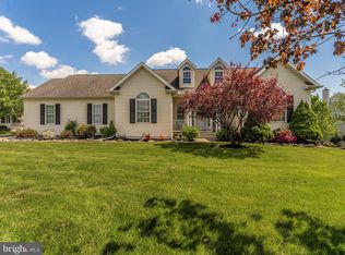 8 Rockingham Dr, Keedysville, MD 21756