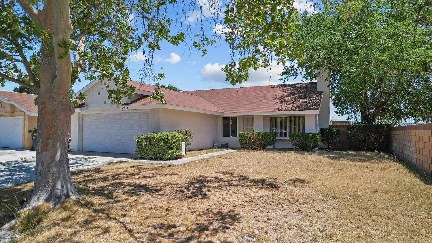 4 bed, 1304 sqft, $3,050 — Photo 2
