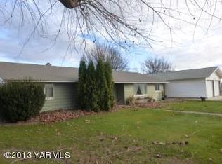 461 Barker Rd, Granger, WA 98932