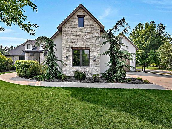 2nd image of 3835 W Sugar Tree Ct