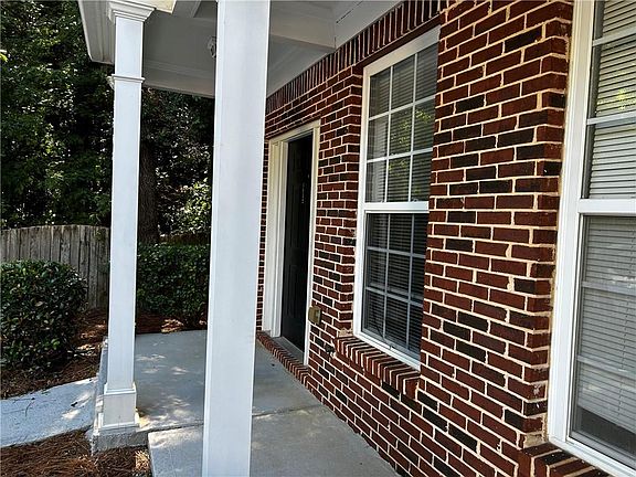 3rd image of 4852 Hairston Park Sq