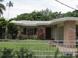 6130 Pine Tree Dr, Miami Beach, FL 33140