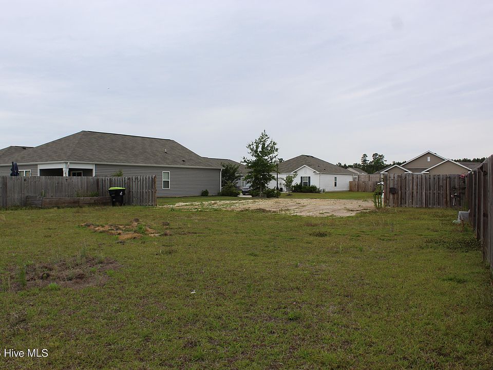 1st image of 313 Kite Circle NE
