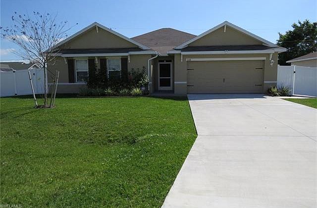 1st image of 1008 SW 35th Ter