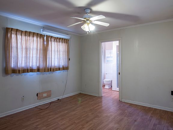 5th image of 1201 Jonquil Dr