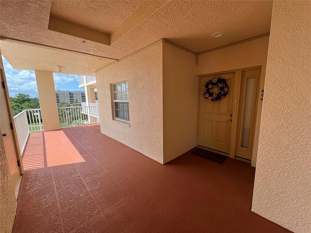 2 bed, 2.5 bath, 1700 sqft, $2,895 — Photo 2