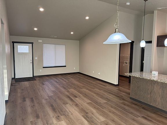 5th image of 6216 Somerset Ln