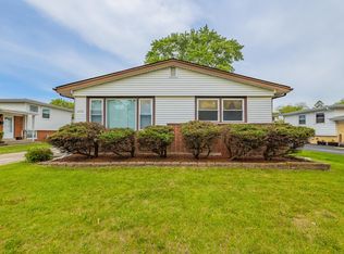 232 Avonelle Dr, Chicago Heights, IL