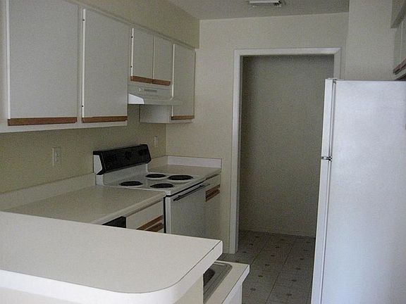 2nd image of 10112 Emerald Glen Dr