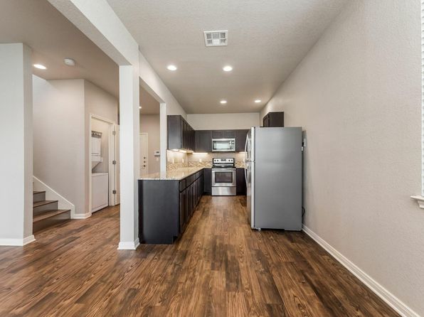 400 Bosque Blvd UNIT 208