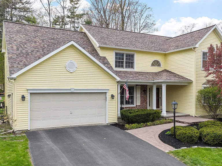 5 Horizon Dr — Photo 1