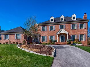 9 Glencairn Ln, Saint Louis, MO 63124