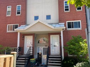 1027 W Vernon Park Pl APT B, Chicago, IL 60607