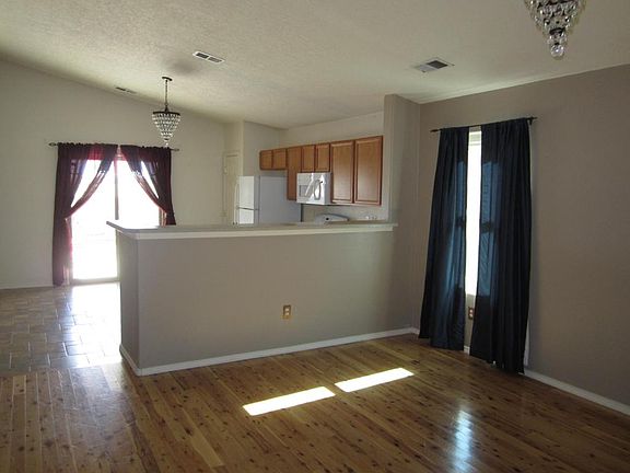 4th image of 2831 Butch Cassidy Dr SW