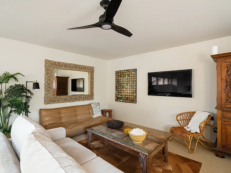 Country Rose Cir — Photo 30