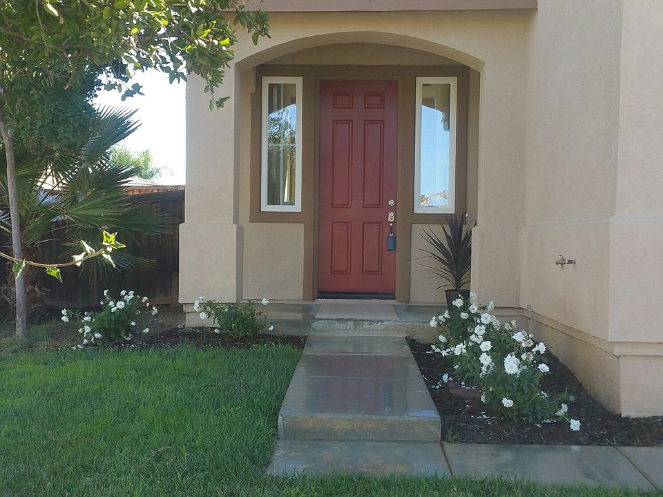 1st image of 29818 Peacock Mountain Dr