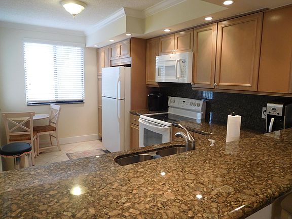 3rd image of 2721 Village Blvd APT 306